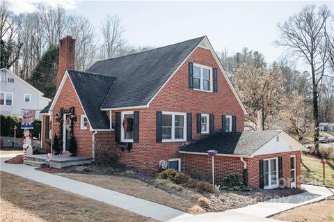 86 Walnut St, Marion, NC 28752 photo 3