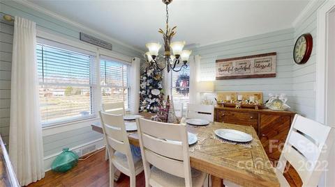 86 Walnut St, Marion, NC 28752 photo 11