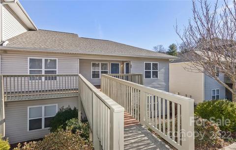 312 Carrington Pl, Arden, NC 28704