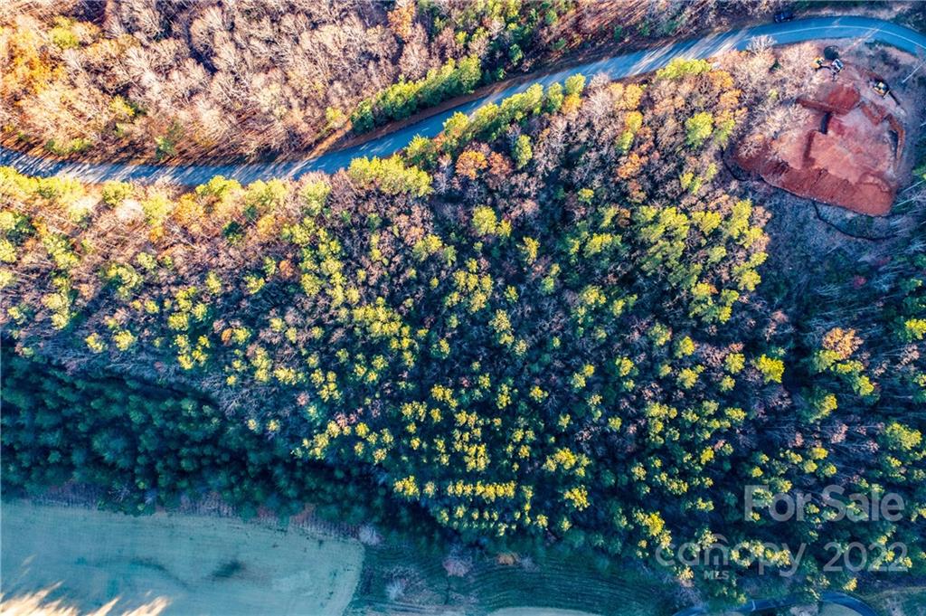 2026 Deep Gap Farm Rd East  