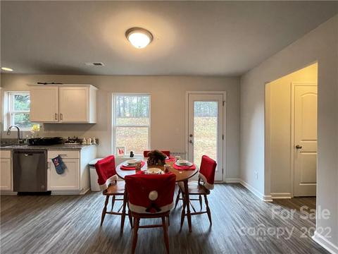 1676 Mayfair Dr, Conover, NC 28613 photo 7
