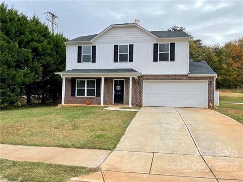 1676 Mayfair Dr, Conover, NC 28613 photo 1