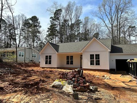 807 N Rowan Ave, Spencer, NC 28159