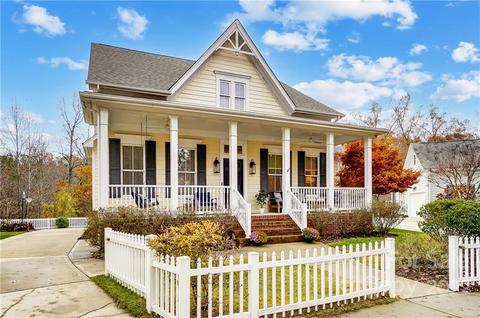 2432 Commons Ct, Fort Mill, SC 29708 photo 3