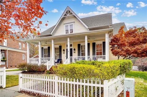 2432 Commons Ct, Fort Mill, SC 29708 photo 2