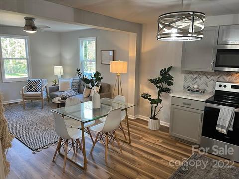 25 Spruce St, York, SC 29745