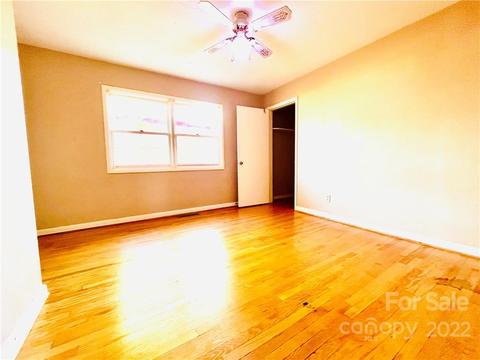 906 15th St NW, Conover, NC 28613 photo 25