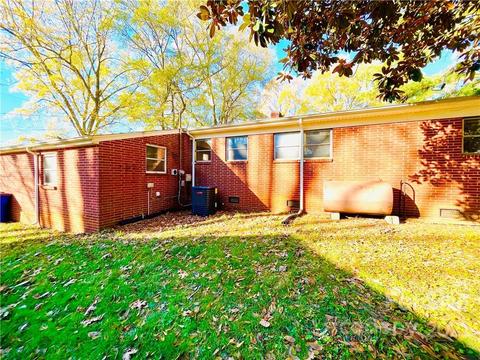 906 15th St NW, Conover, NC 28613 photo 2