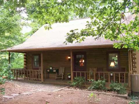 102 Kens Rock Rd, Lake Lure, NC 28746
