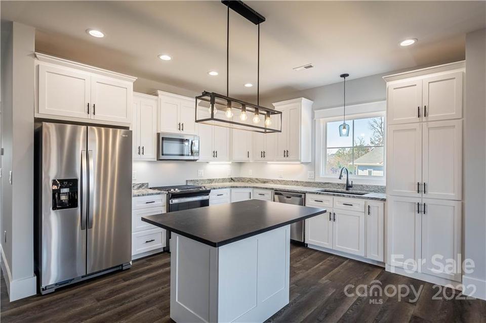  4555 Bristol Dr, Morganton, NC 28655 photo 6