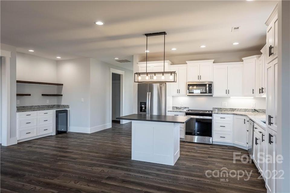  4555 Bristol Dr, Morganton, NC 28655 photo 7