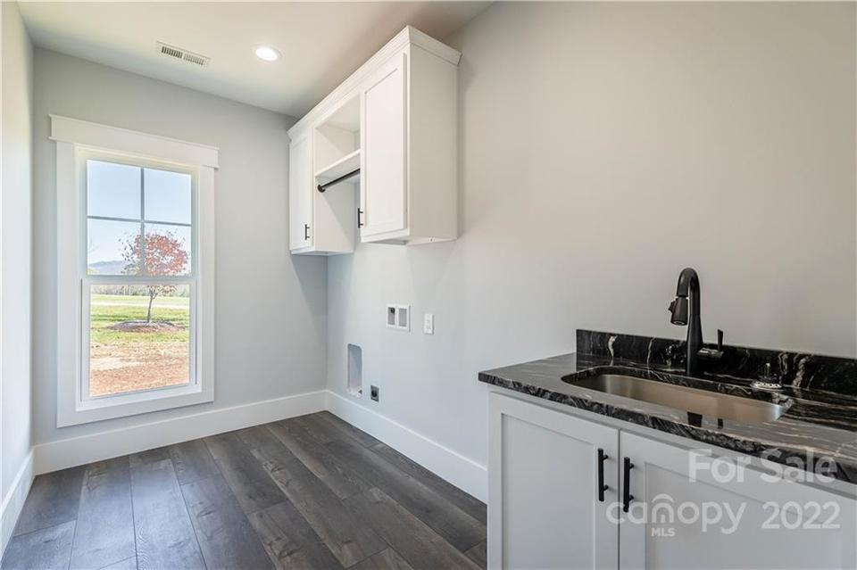  4555 Bristol Dr, Morganton, NC 28655 photo 19