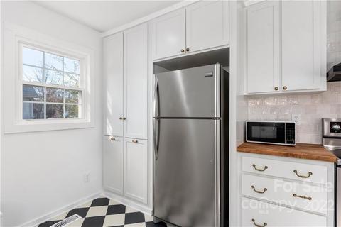 1025 Meadow Dr E, Lancaster, SC 29720 photo 9