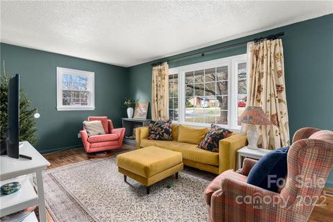 1025 Meadow Dr E, Lancaster, SC 29720 photo 5