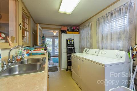 79 Fortner Dr, Spruce Pine, NC 28777 photo 28