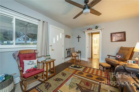 79 Fortner Dr, Spruce Pine, NC 28777 photo 4