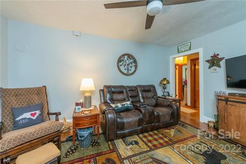 79 Fortner Dr, Spruce Pine, NC 28777 photo 8