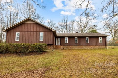 2765 Pineview Dr, Lancaster, SC 29720 photo 3