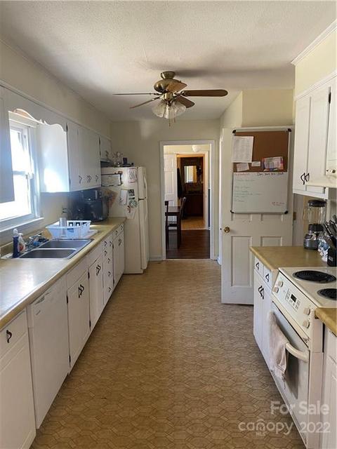 408 Hackberry Dr, Gaffney, SC 29340 photo 9