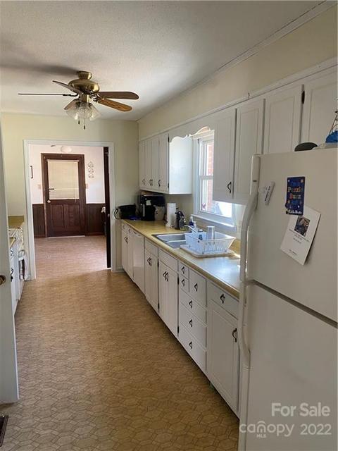 408 Hackberry Dr, Gaffney, SC 29340 photo 10