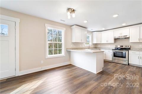 219 8th Avenue Dr, Hickory, NC 28602 photo 14