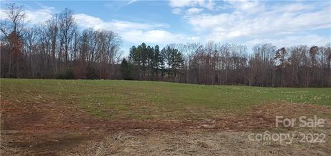 779 E Memorial Hwy, Harmony, NC 28634 photo 6