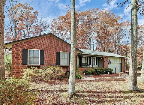 2520 Morningside Dr, Lancaster, SC 29720 photo 1