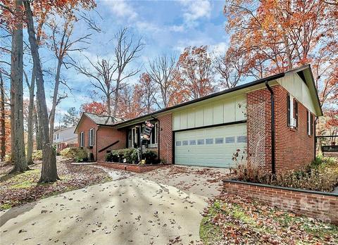 2520 Morningside Dr, Lancaster, SC 29720 photo 2