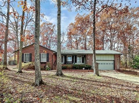 2520 Morningside Dr, Lancaster, SC 29720 photo 3