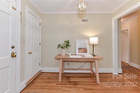913 Forest Dr, Lancaster, SC 29720 photo 4
