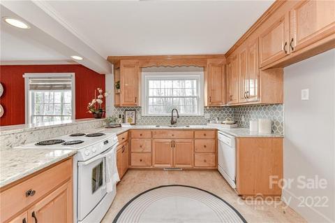 913 Forest Dr, Lancaster, SC 29720 photo 12