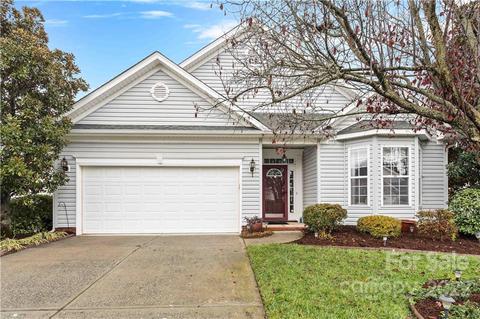885 Platinum Dr, Fort Mill, SC 29708 photo 1