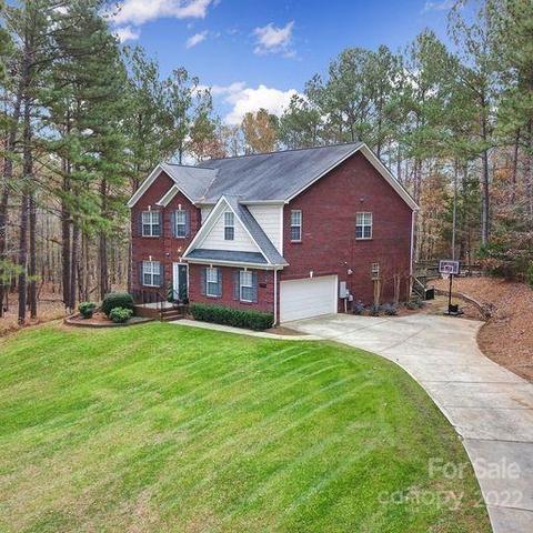 2048 Standing Timber Rd, Lancaster, SC 29720 photo 2