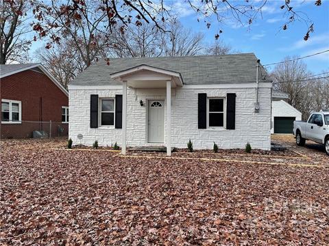 304 Coggins Ave, Albemarle, NC 28001