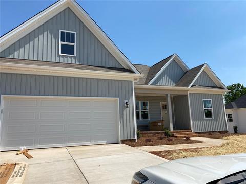 2775 Eagle Dr, Lincolnton, NC 28092