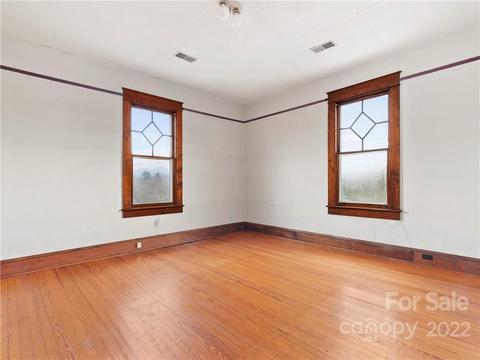 5593 Old Clyde Rd, Clyde, NC 28721 photo 22