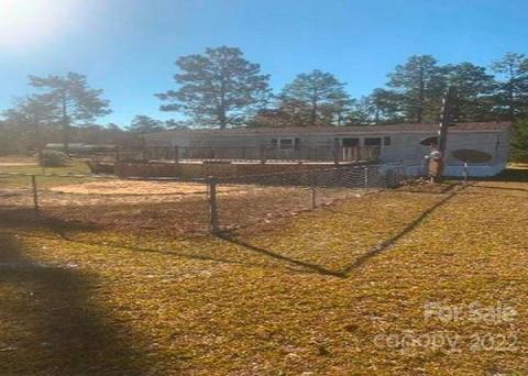 142 Driggers Dr, Hamlet, NC 28345 photo 5