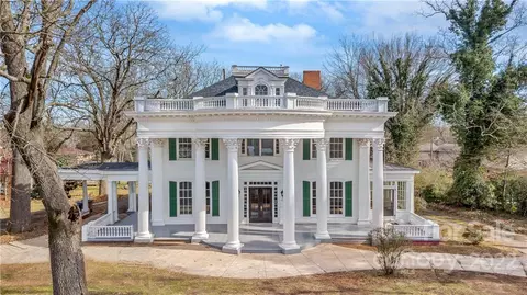 710 N Lafayette St, Shelby, NC 28150
