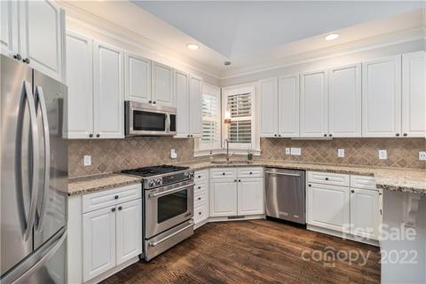 7610 Dunsmuir Ct, Cornelius, NC 28031 photo 10