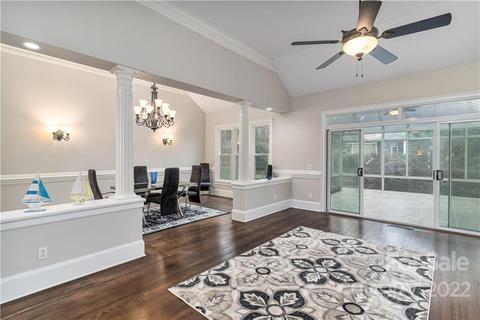7610 Dunsmuir Ct, Cornelius, NC 28031 photo 6