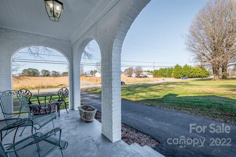 4846 County Home Rd, Conover, NC 28613 photo 5