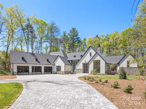 408 Moraine Ct, Asheville, NC 28803