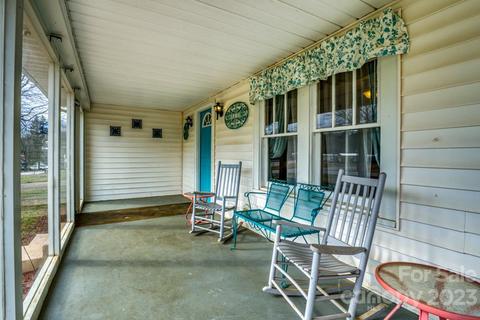 1085 Old Clyde Rd, Clyde, NC 28721 photo 3