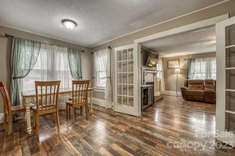1085 Old Clyde Rd, Clyde, NC 28721 photo 10