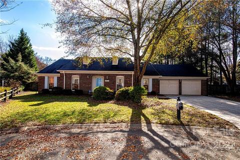 6311 English Elm Ct, Charlotte, NC 28277