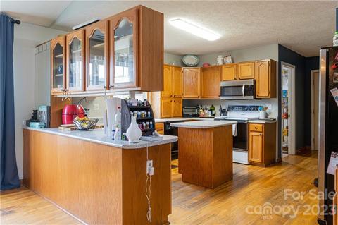711 Crest Rd, Flat Rock, NC 28731 photo 17