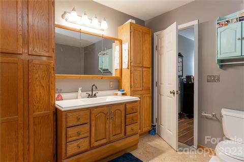 711 Crest Rd, Flat Rock, NC 28731 photo 21