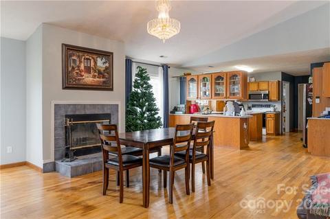711 Crest Rd, Flat Rock, NC 28731 photo 16