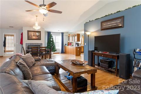 711 Crest Rd, Flat Rock, NC 28731 photo 11
