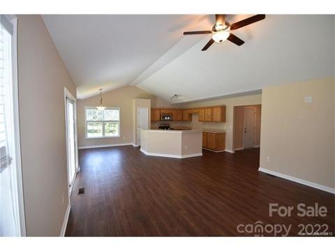 1402 Griffith Rd, Monroe, NC 28112 photo 4